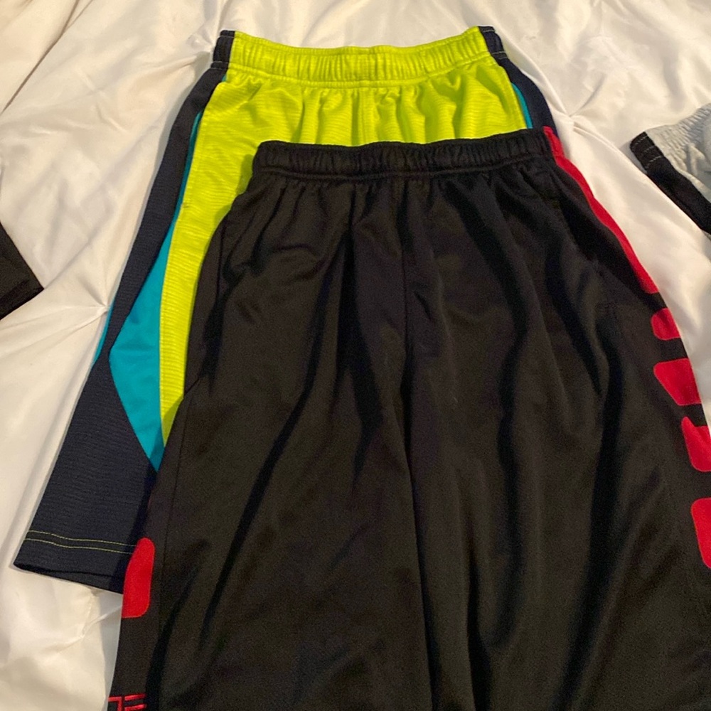 Boys Nike basketball shorts size L.